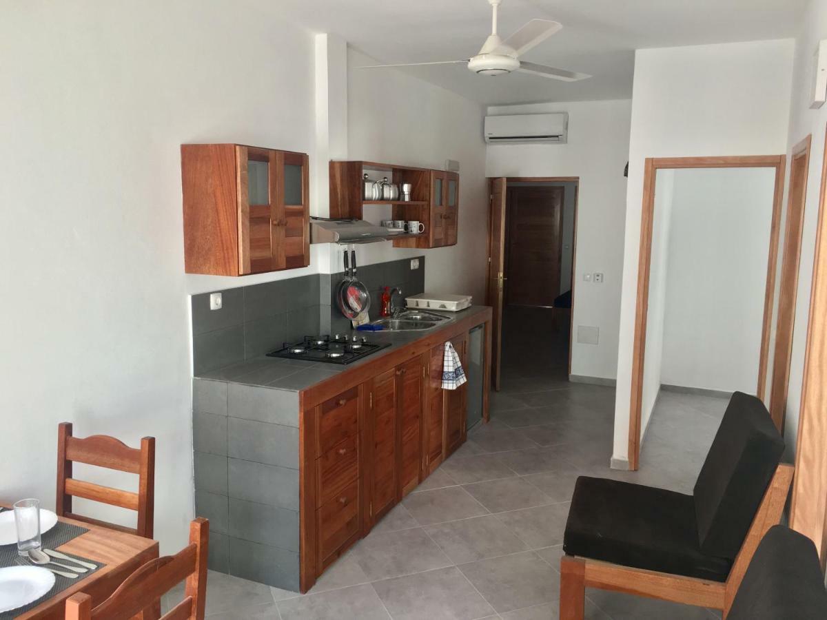 سانتا ماريا Surfzone Beachside Apartments المظهر الخارجي الصورة