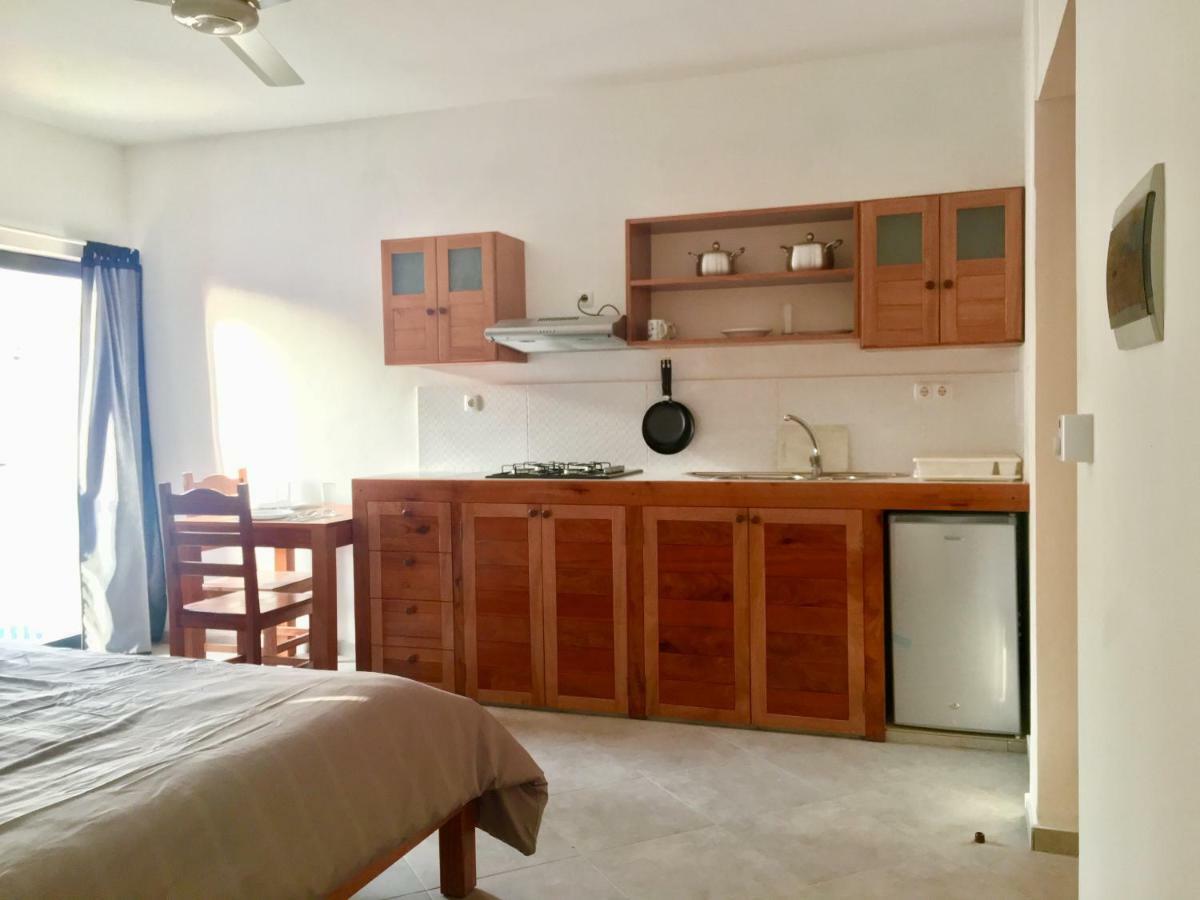 سانتا ماريا Surfzone Beachside Apartments المظهر الخارجي الصورة